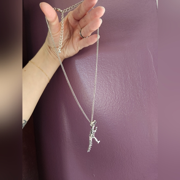 T-Rex Skeleton Necklace - Picture 3 of 4
